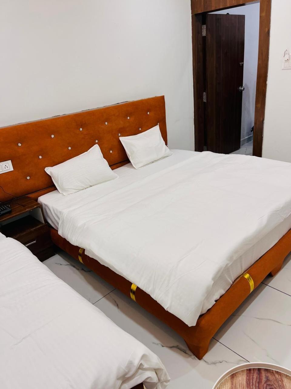 Hotel Shree Kedar Palace Ujjain Exterior foto